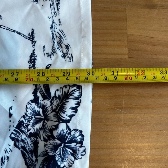 Year IN Year Out Men's Hawaiian Shirt MEDIUM Palmwave White Island Map Floral - Picture 9 of 9